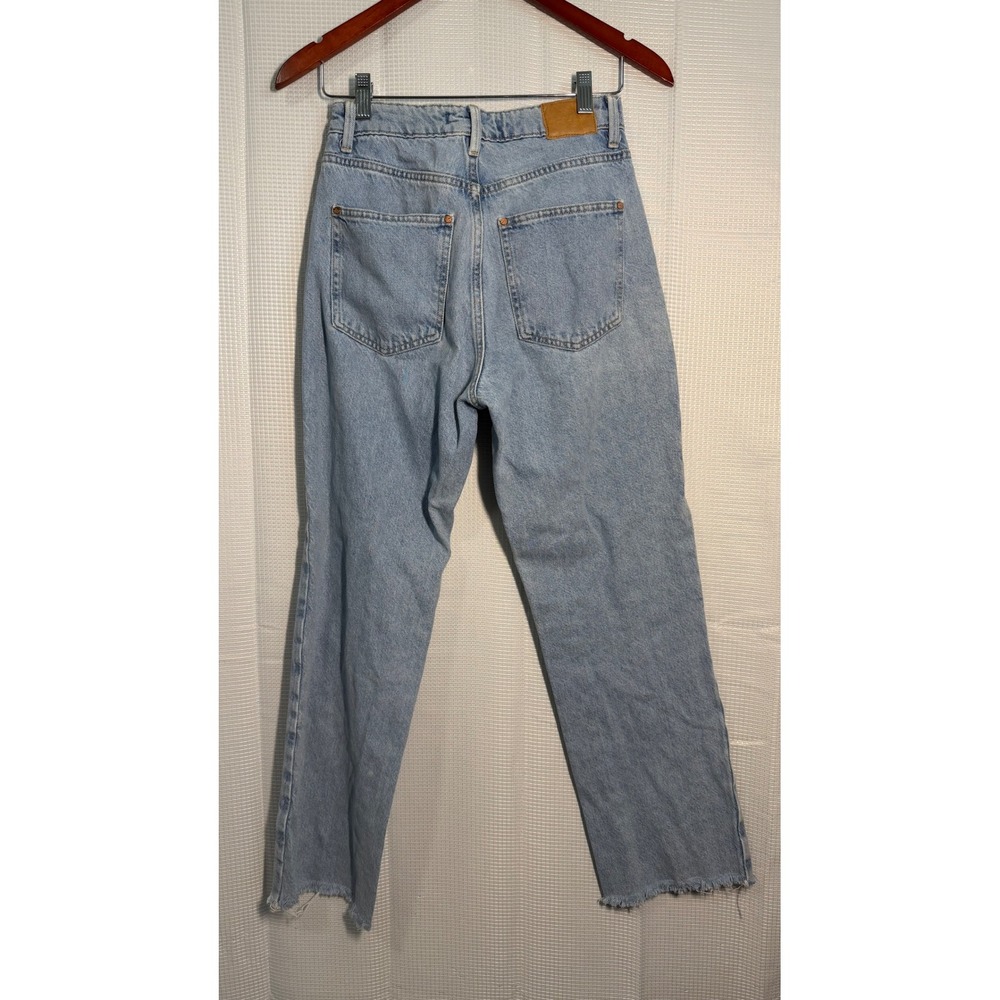 Zara High Rise Straight Leg Light Wash Distressed Hem Jeans Women‎ Size 4 - Picture 2 of 5